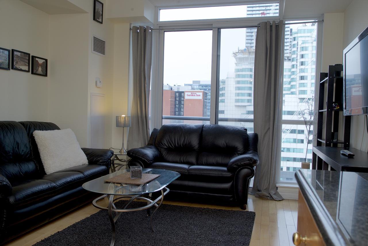 Cozy Penthouse Studio โตรอนโต ภายนอก รูปภาพ